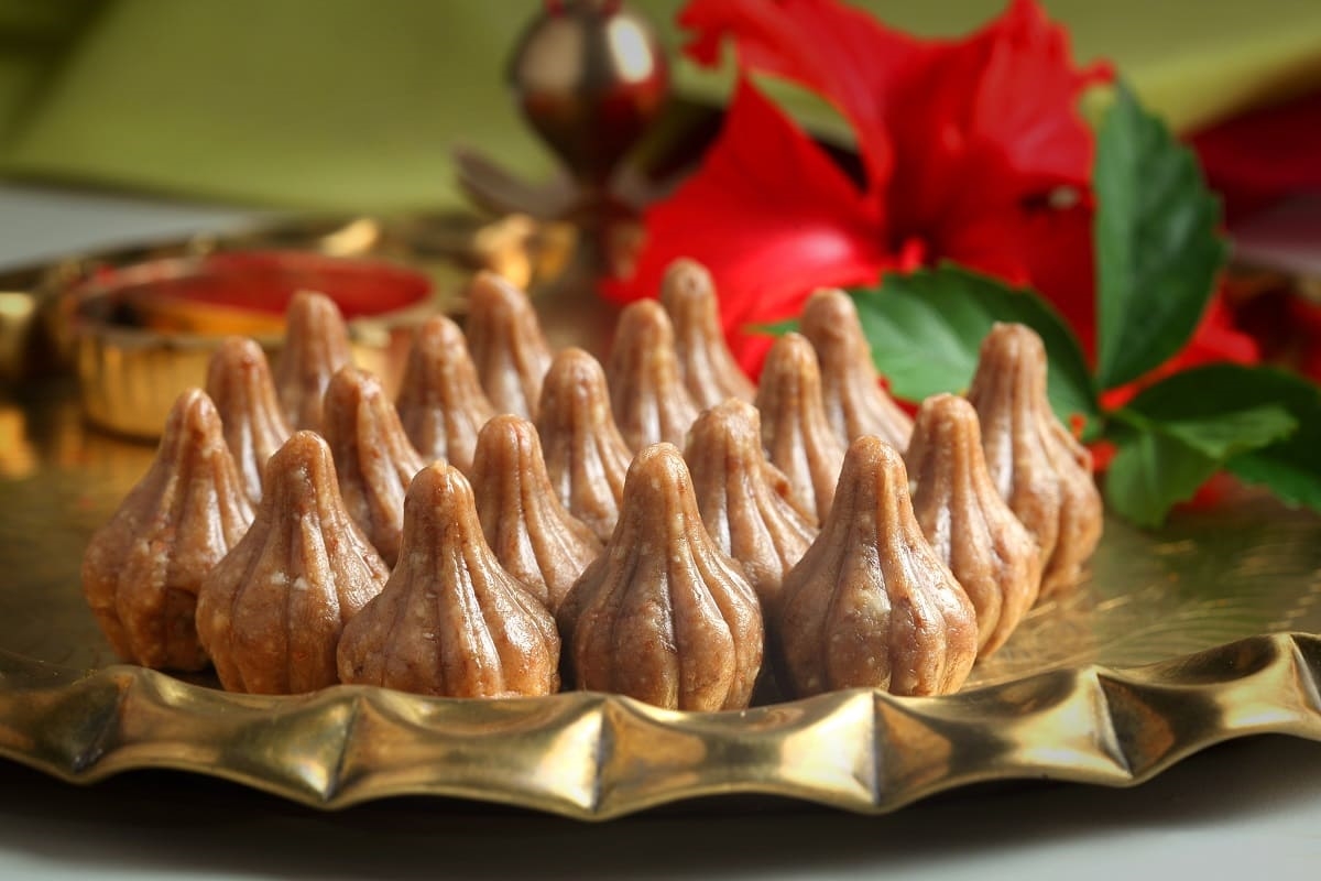 Chikoo Modak