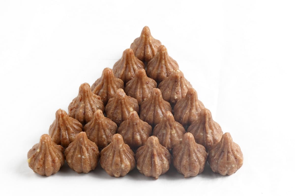 Chikoo Modak